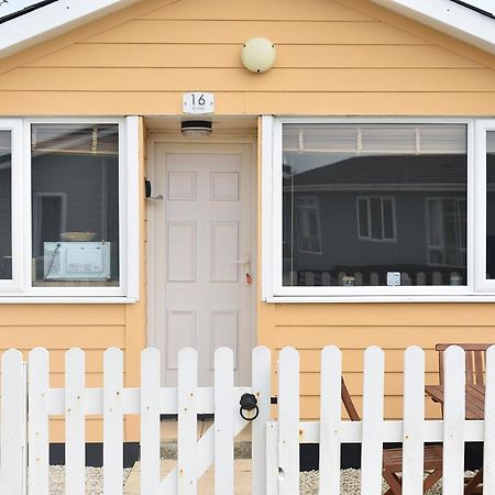 Mundesley Holiday Village Екстер'єр фото