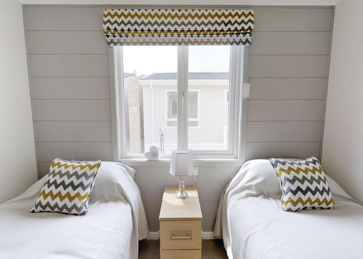 Mundesley Holiday Village Екстер'єр фото