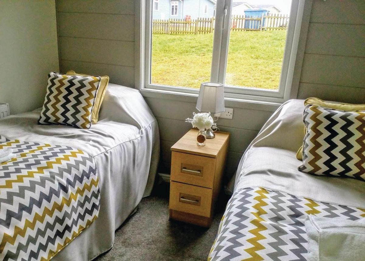 Mundesley Holiday Village Екстер'єр фото